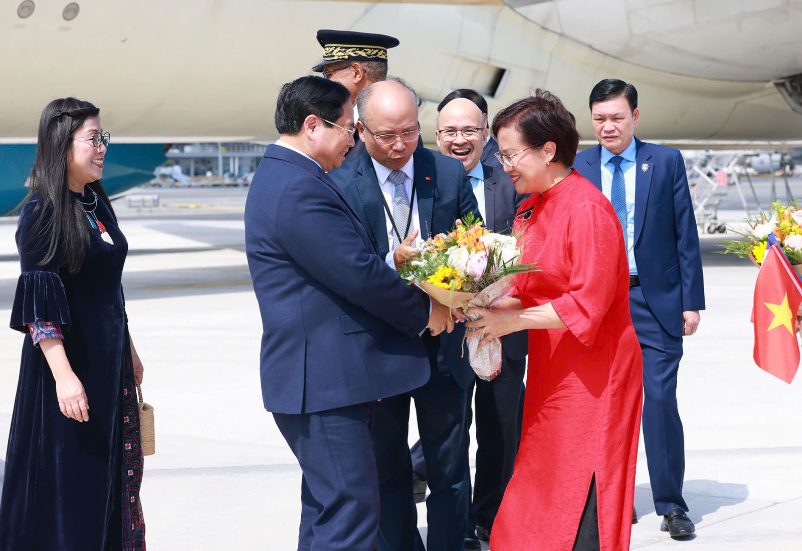 Thủ tướng Phạm Minh Chính tới Nice, bắt đầu chuyến công tác tại Cộng hoà Pháp- Ảnh 3. Thủ tướng Phạm Minh Chính tới Nice, bắt đầu chuyến công tác tại Cộng hoà Pháp- Ảnh 3.