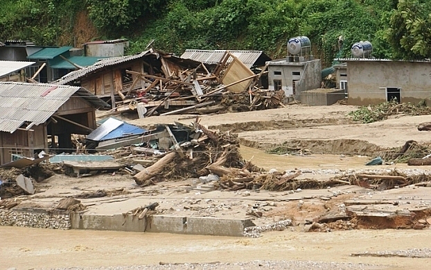 Hàng loạt địa phương thiệt hại nặng do mưa lũ