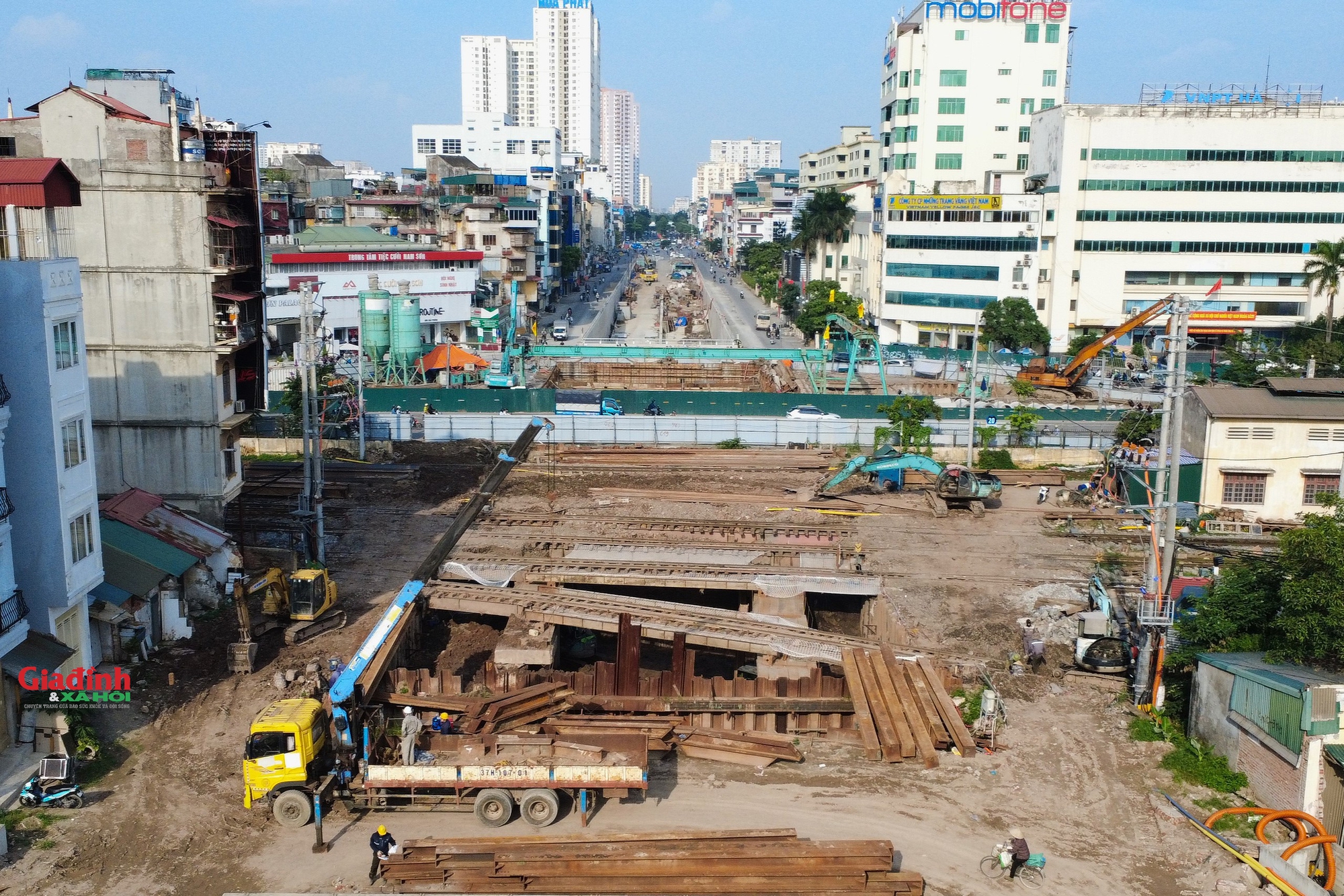 Hiện trạng hầm chui gần 800 tỷ đồng ở Hà Nội dự kiến thông xe trong năm 2025- Ảnh 1. Hiện trạng hầm chui gần 800 tỷ đồng ở Hà Nội dự kiến thông xe trong năm 2025- Ảnh 1.