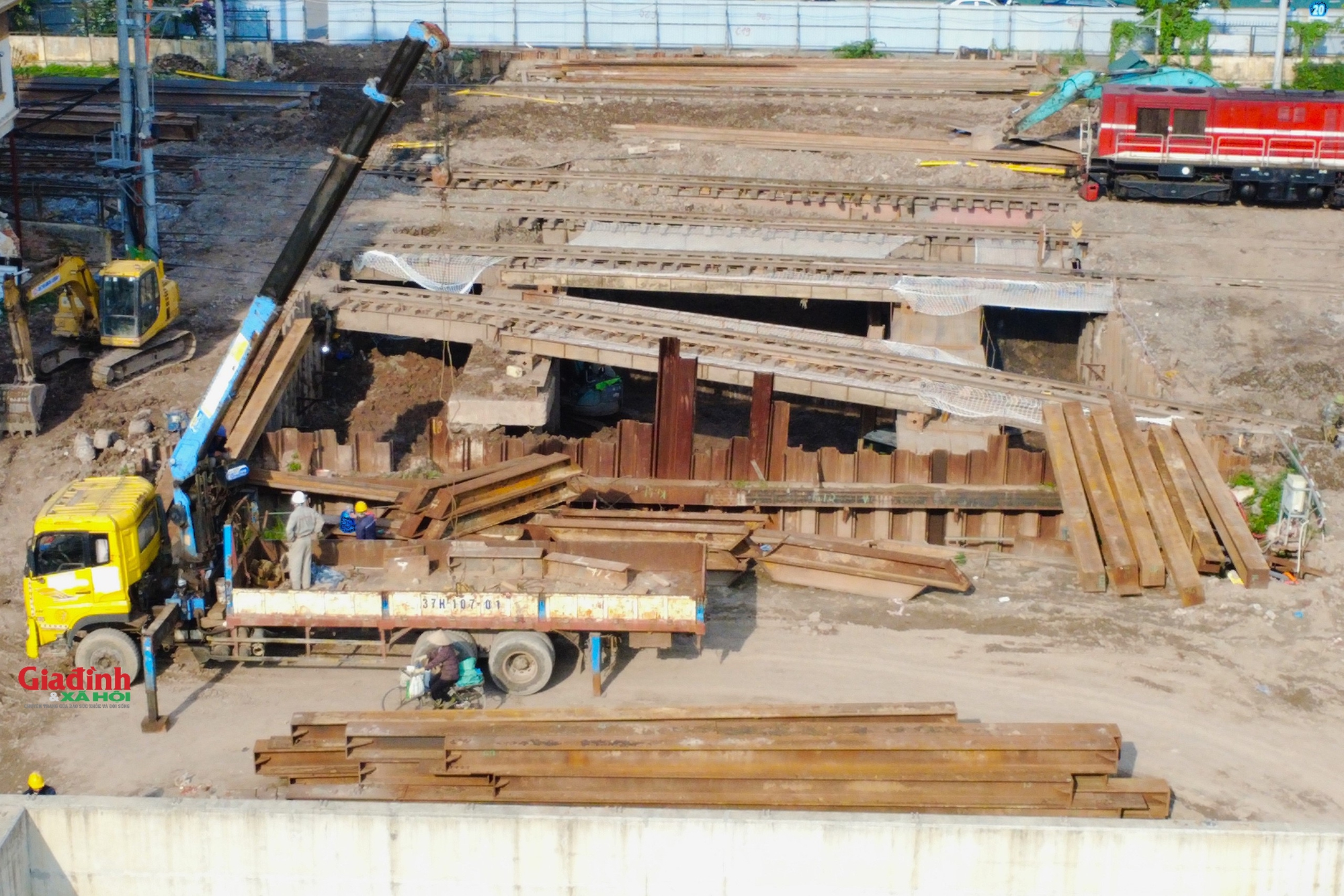 Hiện trạng hầm chui gần 800 tỷ đồng ở Hà Nội dự kiến thông xe trong năm 2025- Ảnh 4. Hiện trạng hầm chui gần 800 tỷ đồng ở Hà Nội dự kiến thông xe trong năm 2025- Ảnh 4.