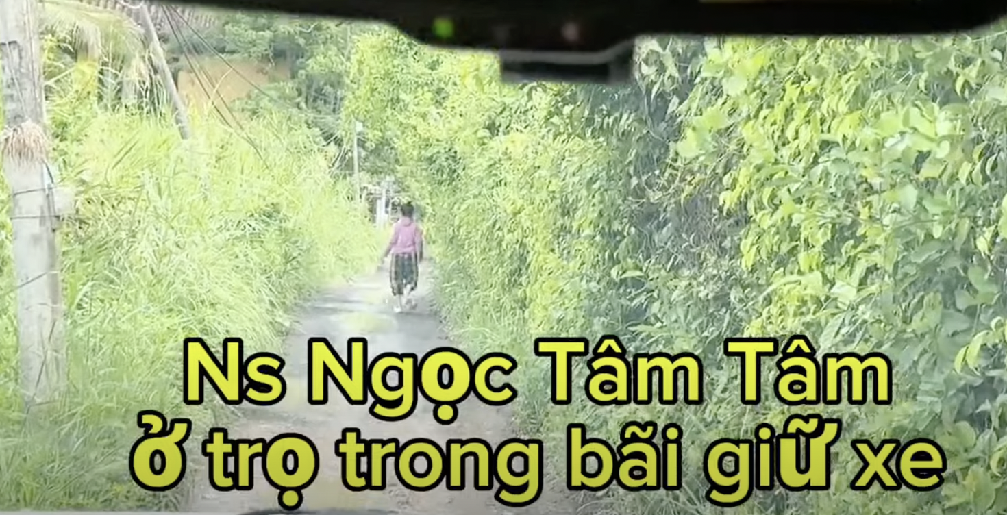 Nữ nghệ sĩ cải lương - bạn diễn Kim Tử Long một thời, tuổi xế chiều sống tạm bợ trong căn lều 10m2- Ảnh 1.