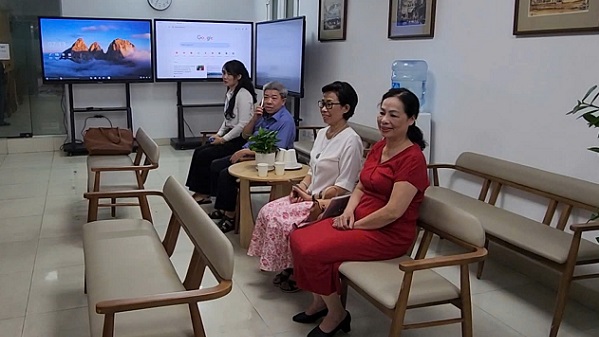 Người dân hài lòng, chỉ vài phút đã xong thủ tục hành chính- Ảnh 1.