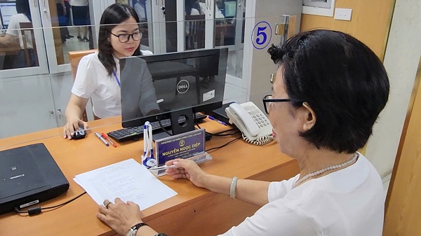Người dân hài lòng, chỉ vài phút đã xong thủ tục hành chính- Ảnh 6.