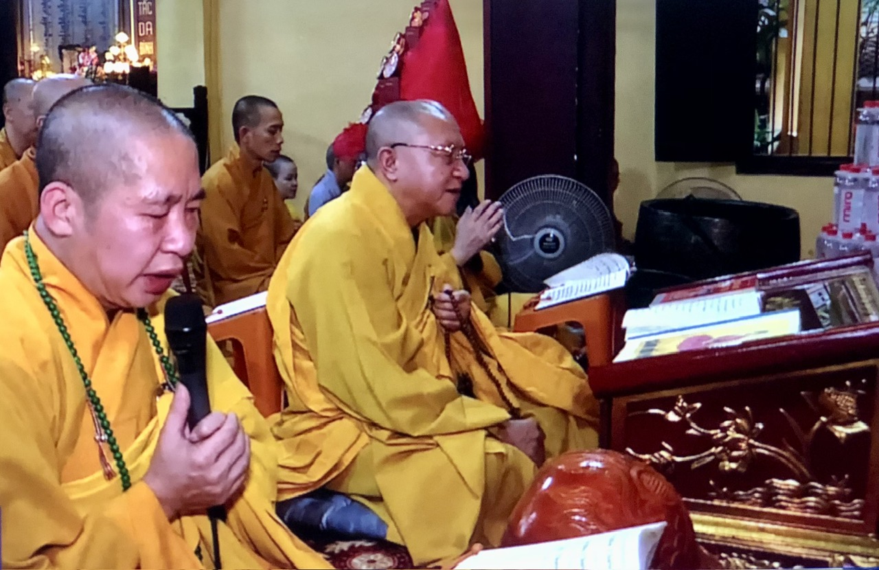 Đúng 6 giờ sáng ngày 1/7, các chùa trên toàn quốc cử chuông, trống cầu quốc thái dân an- Ảnh 2. Đúng 6 giờ sáng ngày 1/7, các chùa trên toàn quốc cử chuông, trống cầu quốc thái dân an- Ảnh 2.