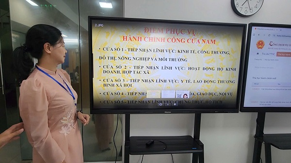 Người dân hài lòng, chỉ vài phút đã xong thủ tục hành chính- Ảnh 3.
