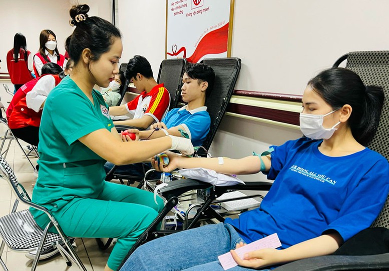 Cạn kiệt nguồn máu dự trữ, Bệnh viện Đa khoa Hải Dương viết tâm thư kêu gọi người hiến- Ảnh 1.