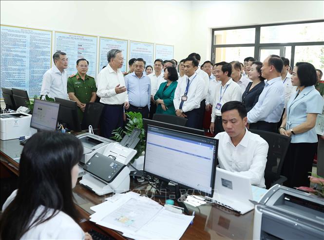 Tổng Bí thư Tô Lâm kiểm tra hoạt động của chính quyền địa phương hai cấp tại Hà Nội- Ảnh 3. Tổng Bí thư Tô Lâm kiểm tra hoạt động của chính quyền địa phương hai cấp tại Hà Nội- Ảnh 3.