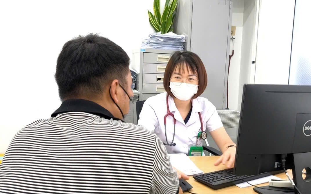 Sán dây dài 3 mét trong ruột người đàn ông do thói quen nhiều người mắc