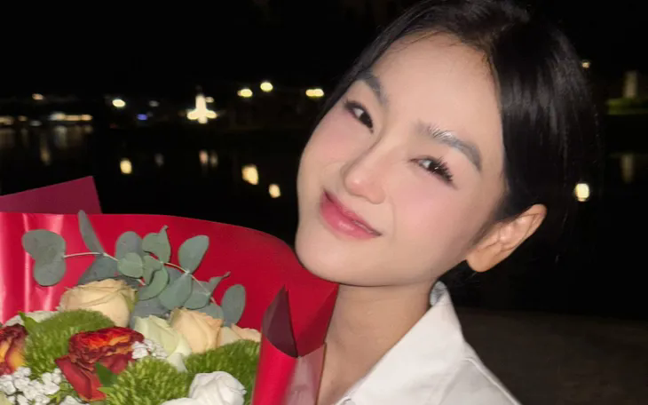 Nữ diễn viên quê Thanh Hóa trưởng thành về cách sống qua vai diễn trong 'Dịu dàng màu nắng'- Ảnh 1. Nữ diễn viên quê Thanh Hóa trưởng thành về cách sống qua vai diễn trong 'Dịu dàng màu nắng'- Ảnh 1.