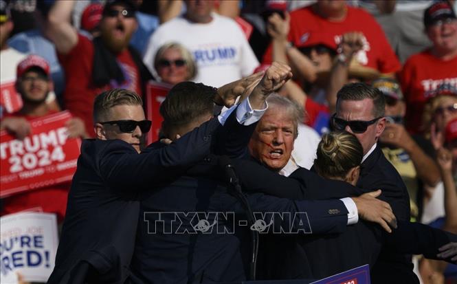 Mật vụ Mỹ lập lực lượng trên không sau vụ ám sát hụt Tổng thống Trump- Ảnh 1. Mật vụ Mỹ lập lực lượng trên không sau vụ ám sát hụt Tổng thống Trump- Ảnh 1.