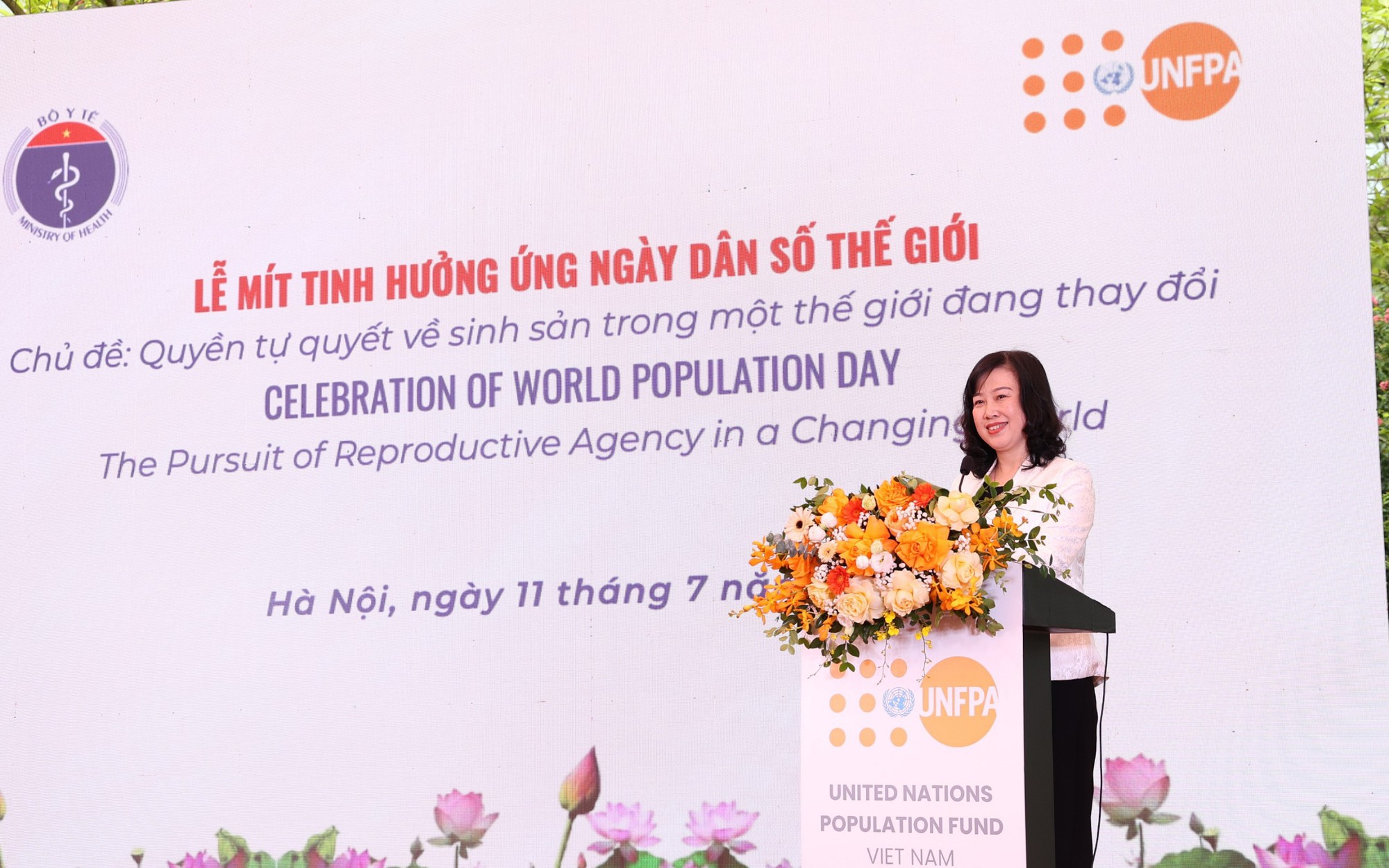 Đảm bảo mọi cá nhân và cặp vợ chồng đều có quyền tự quyết về sinh sản vì một tương lai phát triển bền vững- Ảnh 3. Bộ Y tế đề xuất ưu đãi chế độ nghỉ thai sản, hỗ trợ bằng tiền mặt hoặc hiện vật khi sinh con một bề, có 2 con gái