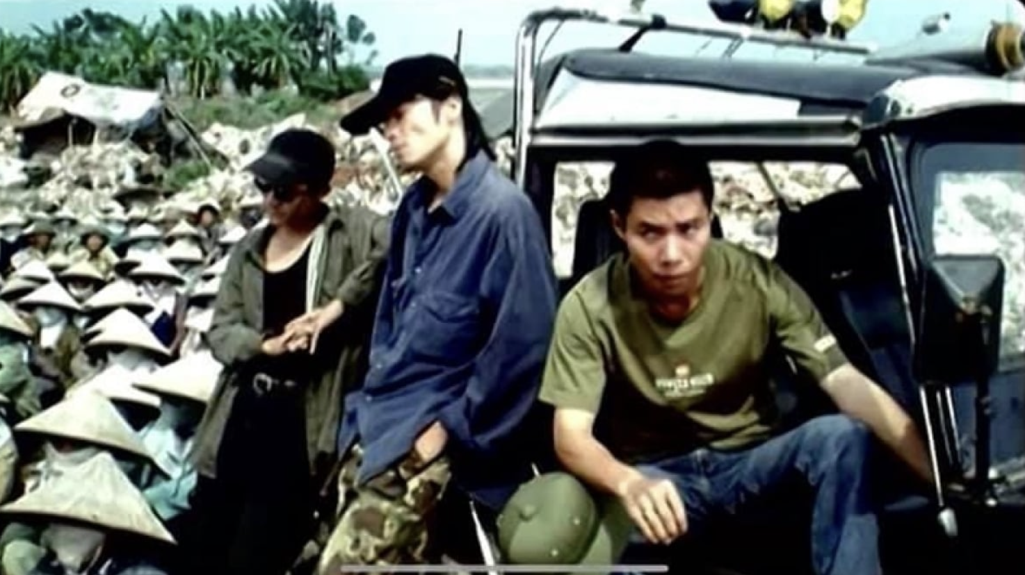 'Vua bãi rác' Võ Hoài Nam 'hú vía' sự cố máy bay 23 năm trước- Ảnh 1. 'Vua bãi rác' Võ Hoài Nam 'hú vía' sự cố máy bay 23 năm trước- Ảnh 1.