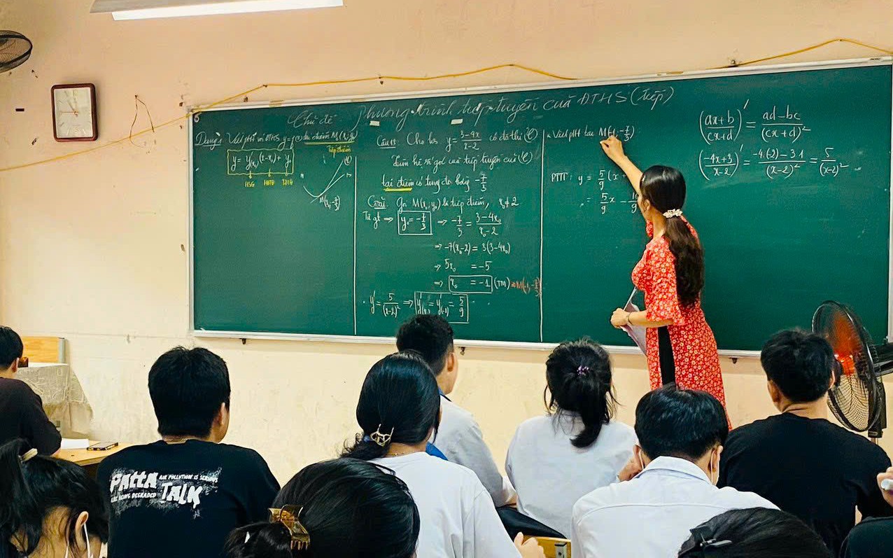 Giáo viên nói gì về chế độ trả tiền lương dạy thêm theo quy định Bộ GD&ĐT mới ban hành - Ảnh 3.