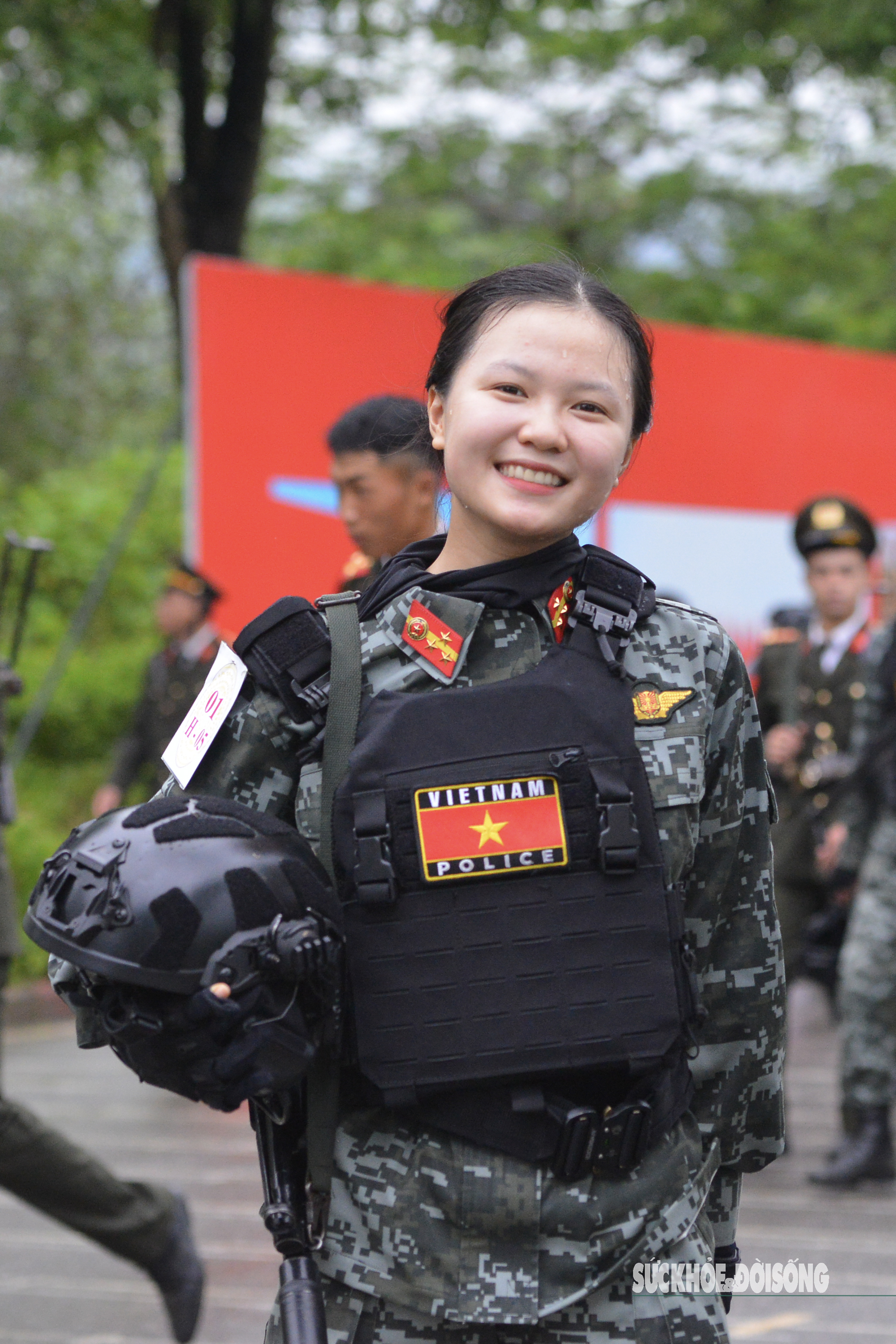Vẻ đẹp mạnh mẽ của nữ cảnh sát đặc nhiệm trên thao trường- Ảnh 5. Vẻ đẹp mạnh mẽ của nữ cảnh sát đặc nhiệm trên thao trường- Ảnh 5.