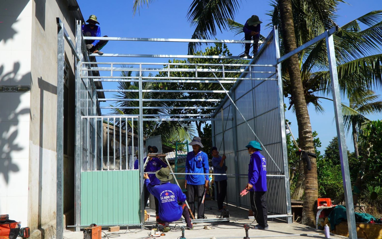 Cà Mau công bố hoàn thành Chương trình xóa nhà tạm, nhà dột nát năm 2025- Ảnh 3.