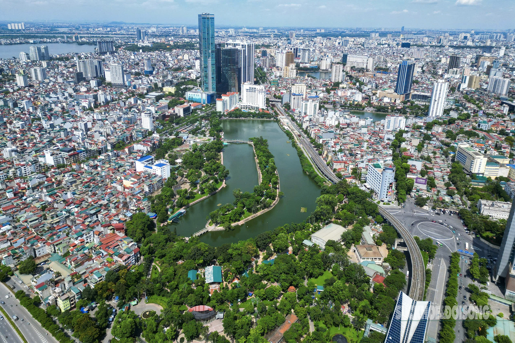Ngắm ‘lá phổi xanh’ giữa Thủ đô từ trên cao- Ảnh 5. Ngắm ‘lá phổi xanh’ giữa Thủ đô từ trên cao- Ảnh 5.