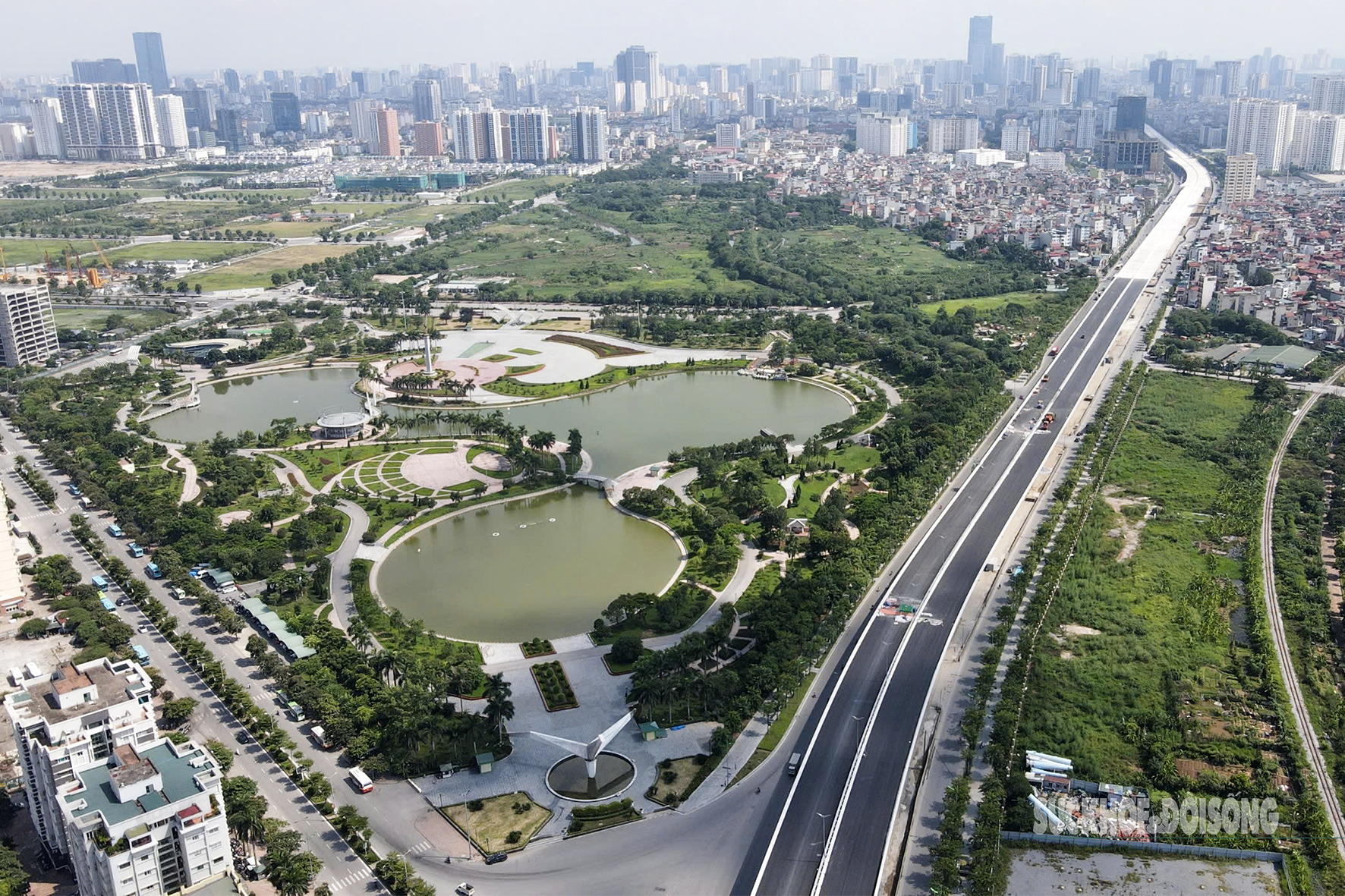 Ngắm ‘lá phổi xanh’ giữa Thủ đô từ trên cao- Ảnh 7. Ngắm ‘lá phổi xanh’ giữa Thủ đô từ trên cao- Ảnh 7.