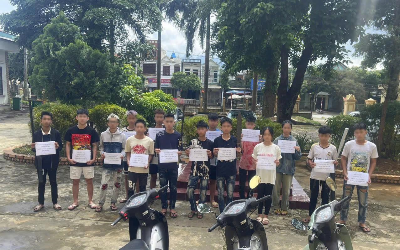 Ngăn chặn nhóm 15 thanh thiếu niên mang hung khí đi đánh nhau tại đèo Đá Trắng