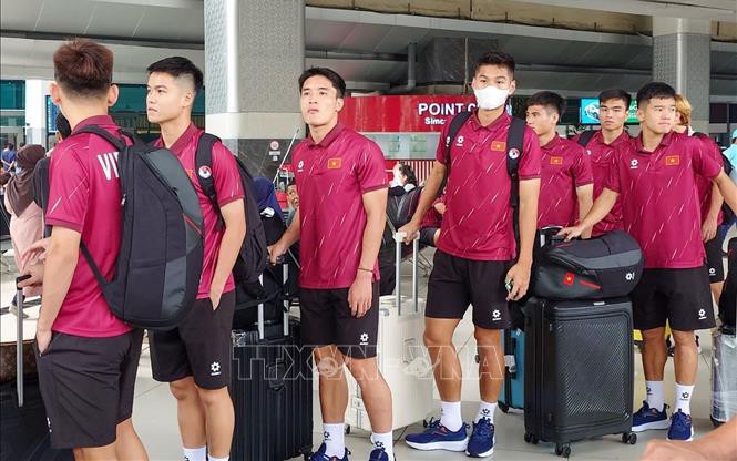 Lịch thi đấu của đội tuyển U23 Việt Nam tại giải U23 Đông Nam Á 2025- Ảnh 2. U23 Đông Nam Á 2025: U23 Việt Nam tới Jakarta, sẵn sàng cho hành trình bảo vệ ngôi vô địch Đông Nam Á