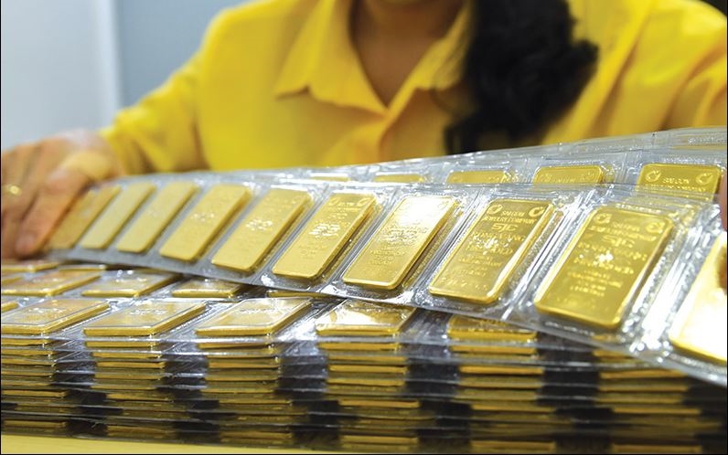 Giá vàng hôm nay ngày 15/7 đồng loạt giảm mạnh