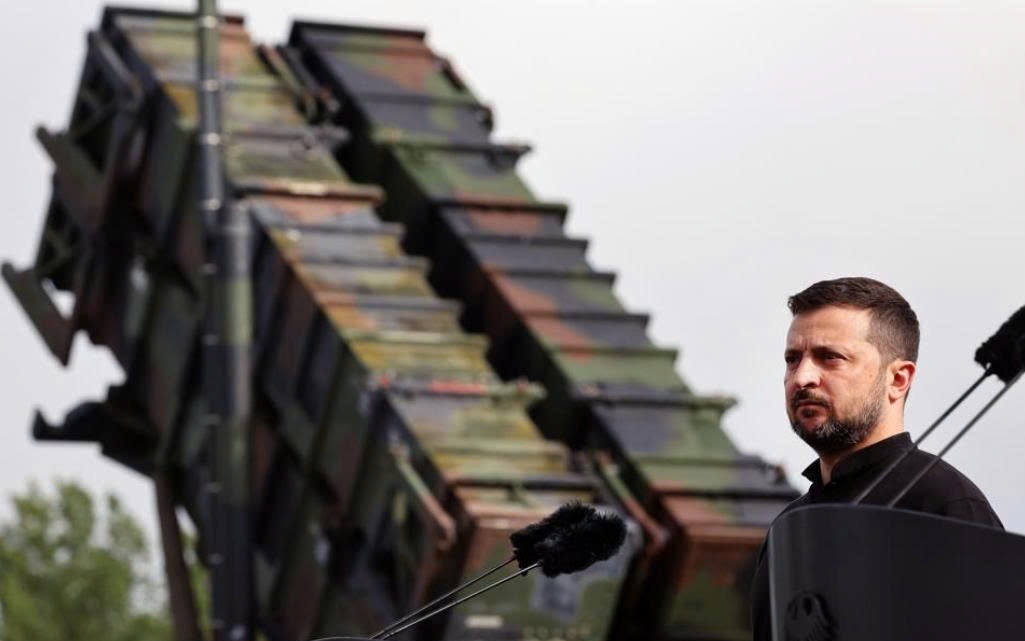 Châu Âu 'chê' vũ khí Mỹ vì tên lửa Nga dễ dàng 'qua mặt' Patriot- Ảnh 2.