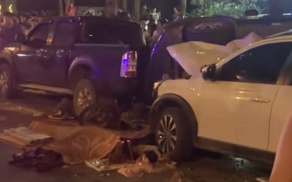 Hà Nội: Ô tô mất lái tông nhiều người thương vong tại Dương Nội