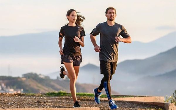 Cách thở giúp tăng hiệu suất chạy bộ