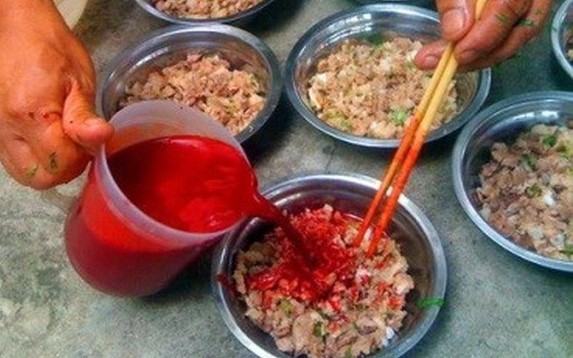 Sợ liên cầu lợn, nhiều người 'tạm biệt' món tiết canh- Ảnh 3.