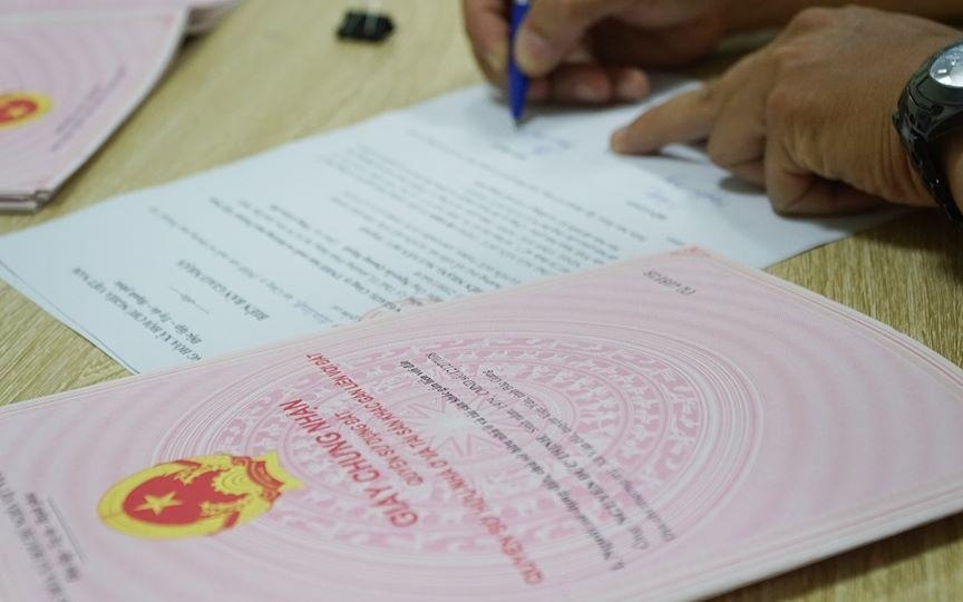 Vì sao người dân nên làm sổ đỏ ngay trong năm 2025?