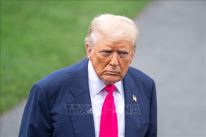 Tổng thống Mỹ Donald Trump bị suy tĩnh mạch- Ảnh 1. Tổng thống Mỹ Donald Trump bị suy tĩnh mạch- Ảnh 1.