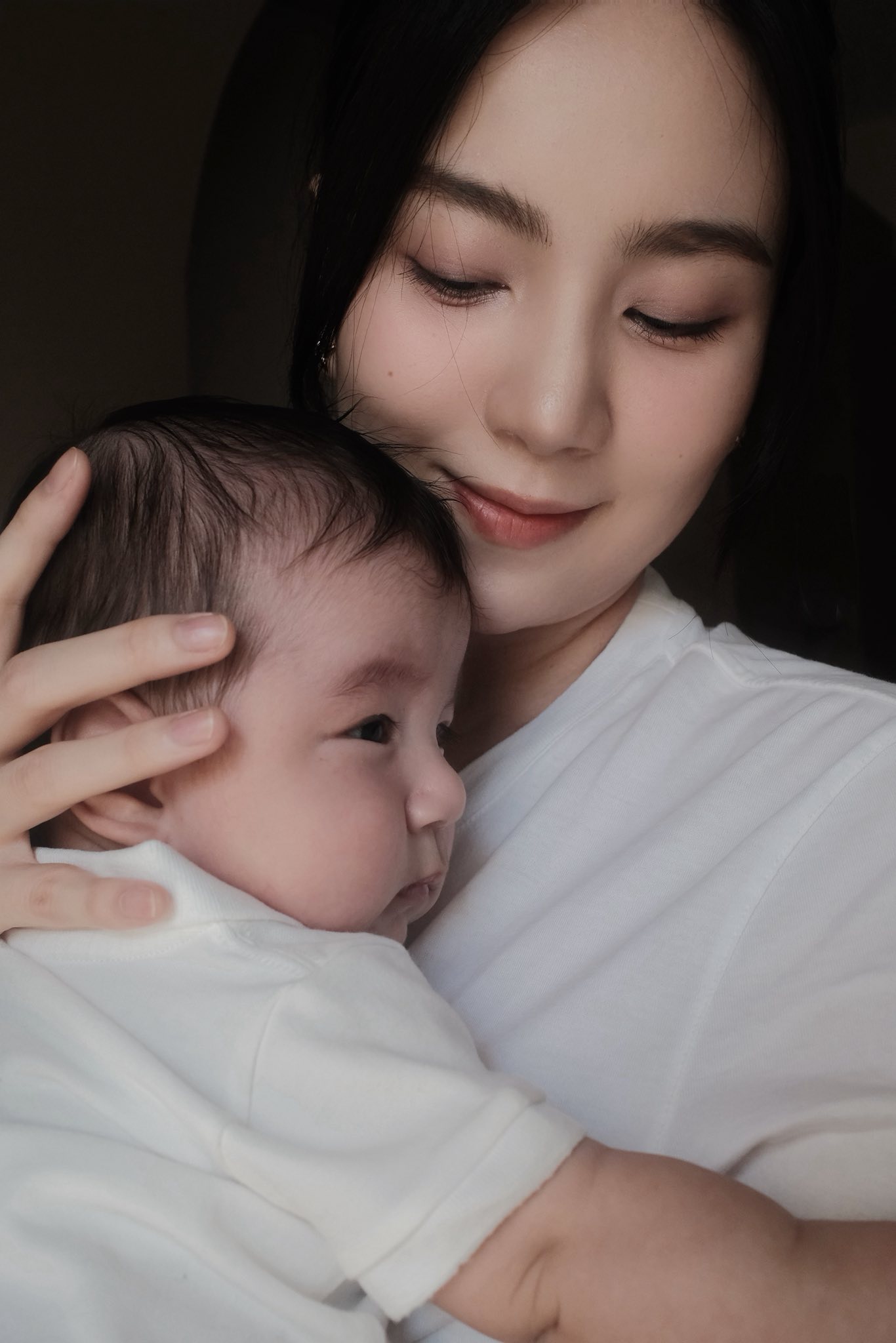 Biểu cảm 'đốn tim' fan của con trai MC Mai Ngọc- Ảnh 1.