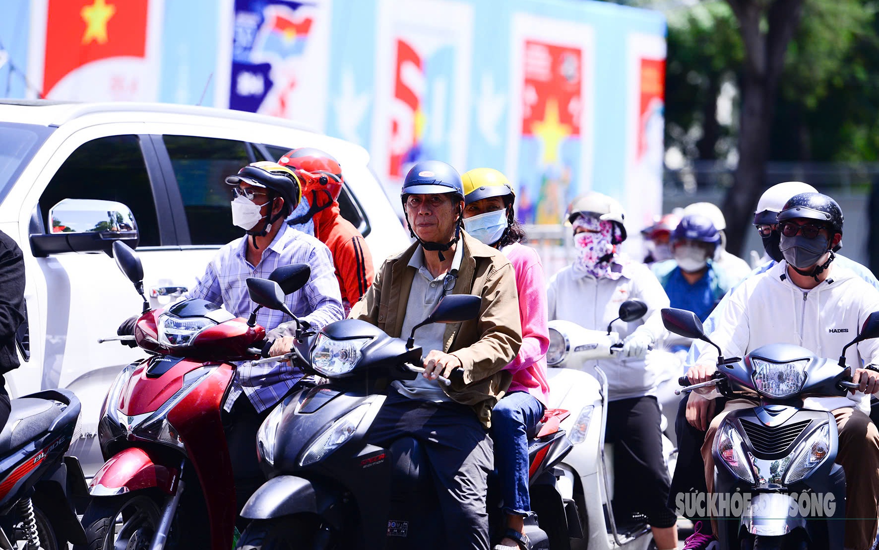 Miền Bắc nắng nóng đỉnh điểm, nhiệt cao phổ biến trên 38 độ