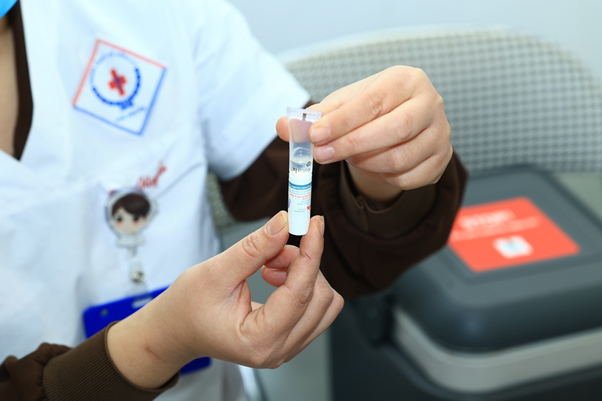 Chiến dịch 'Bảo vệ bé từ những bước đầu tiên' xây dựng niềm tin của cộng đồng vào vaccine, đặc biệt ở vùng xa- Ảnh 5.