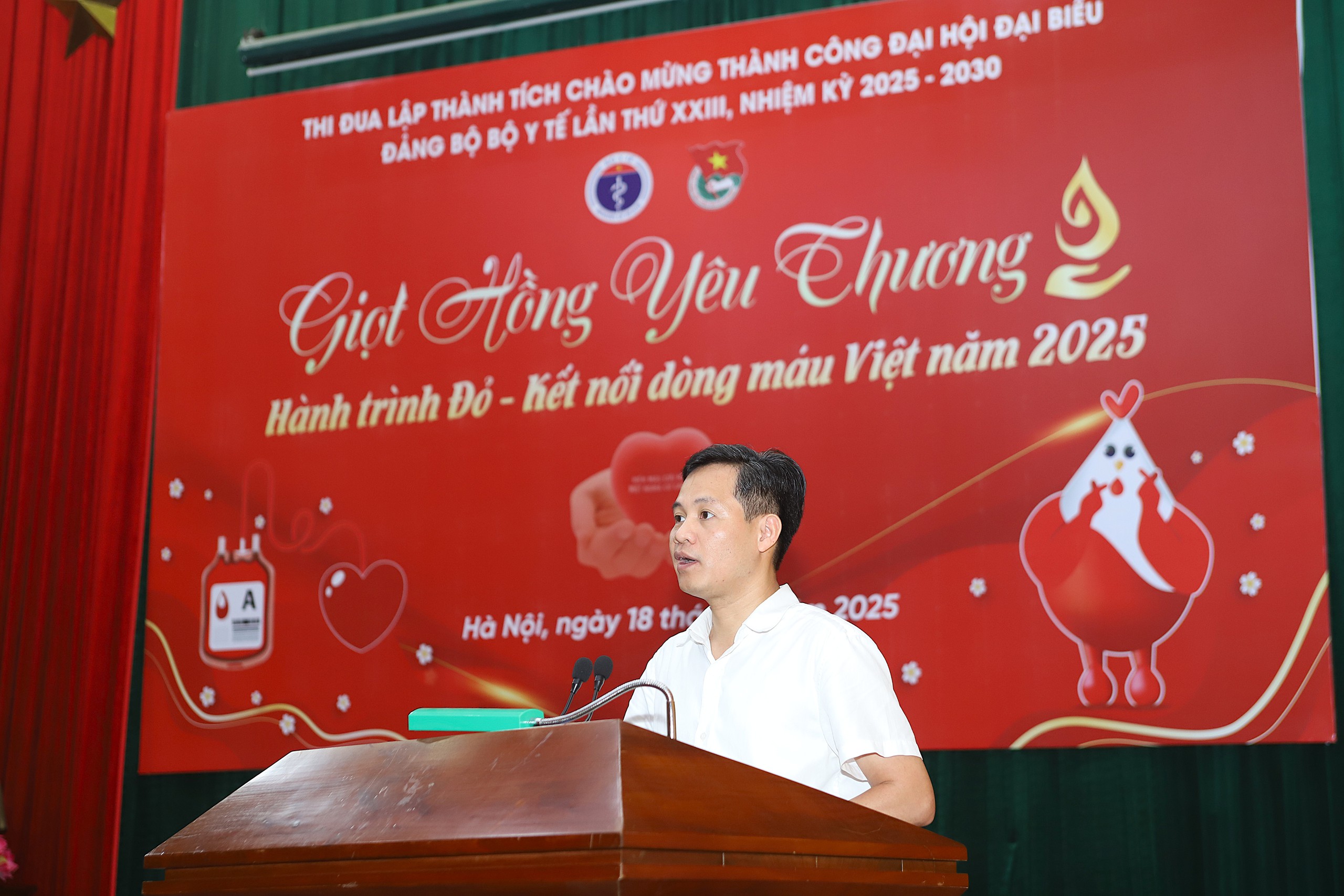 Tuổi trẻ Bộ Y tế  hiến máu tình nguyện 'Giọt hồng yêu thương'- Ảnh 3.