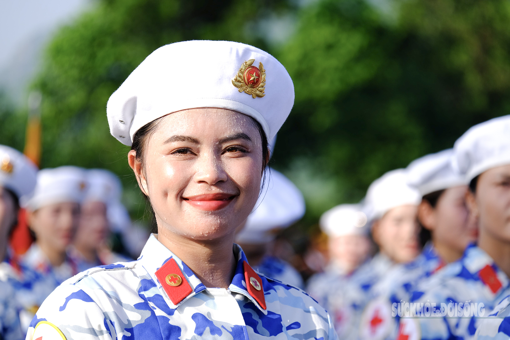 Khối nữ Quân y ‘khoe’ khí chất trong bộ quân phục rằn ri hiện đại- Ảnh 4. Khối nữ Quân y ‘khoe’ khí chất trong bộ quân phục rằn ri hiện đại- Ảnh 4.