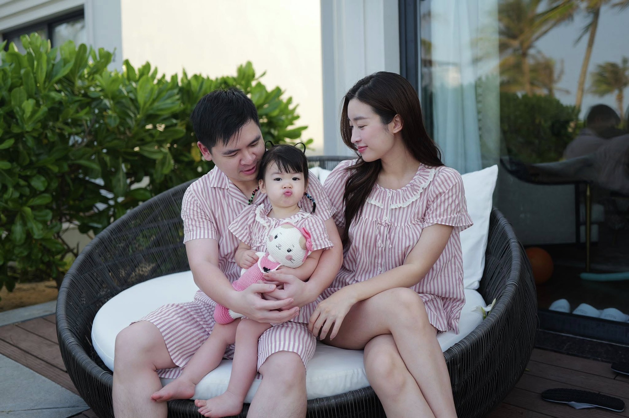 Chồng Chủ tịch khoe tin vui, Hoa hậu Đỗ Mỹ Linh nhắn một câu ngắn gọn- Ảnh 8.