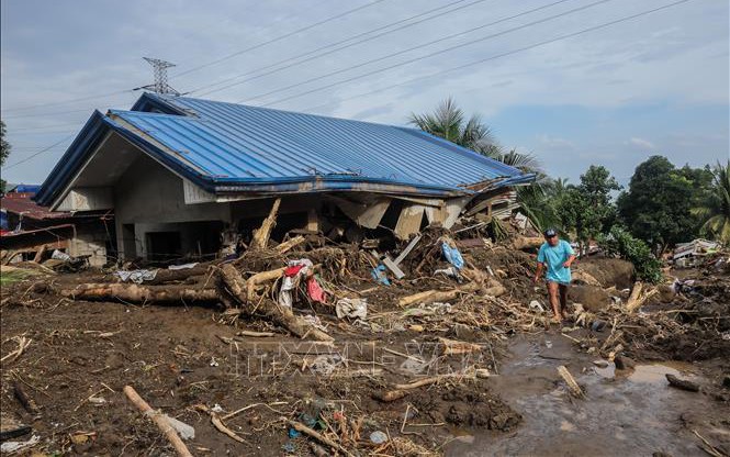 Bão Wipha ảnh hưởng đến hàng trăm nghìn người ở Philippines