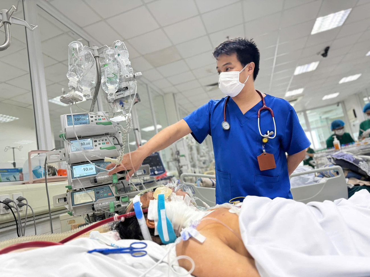 Làm gì khi bạn bị cúm?- Ảnh 1.