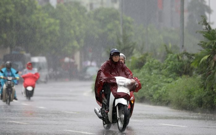 Sáng nay, Hà Nội có nguy cơ dông lốc, nhiều khu vực Bắc Bộ và Bắc Trung Bộ mưa lớn dù bão chưa vào đất liền