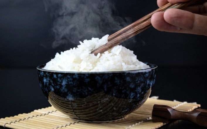 Cách ăn cơm trắng không làm tăng đường huyết- Ảnh 2. Người bệnh đái tháo đường có cần kiêng cơm trắng không?