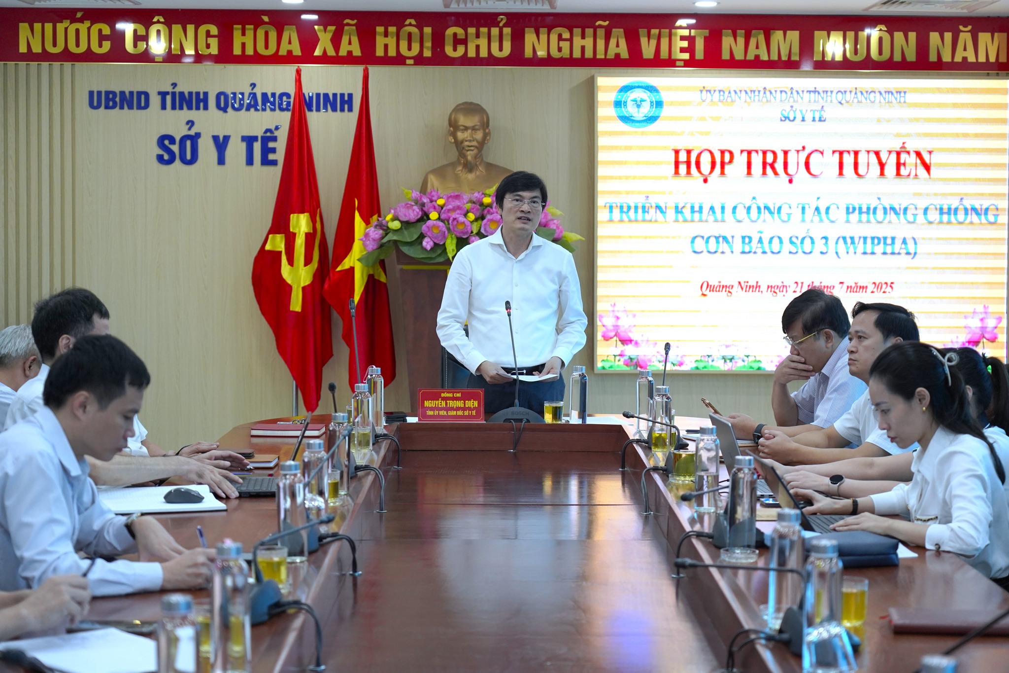 Ngành Y tế Quảng Ninh lên phương án bảo vệ bệnh viện, trạm y tế có nguy cơ ngập lụt- Ảnh 1. Ngành Y tế Quảng Ninh lên phương án bảo vệ bệnh viện, trạm y tế có nguy cơ ngập lụt- Ảnh 1.