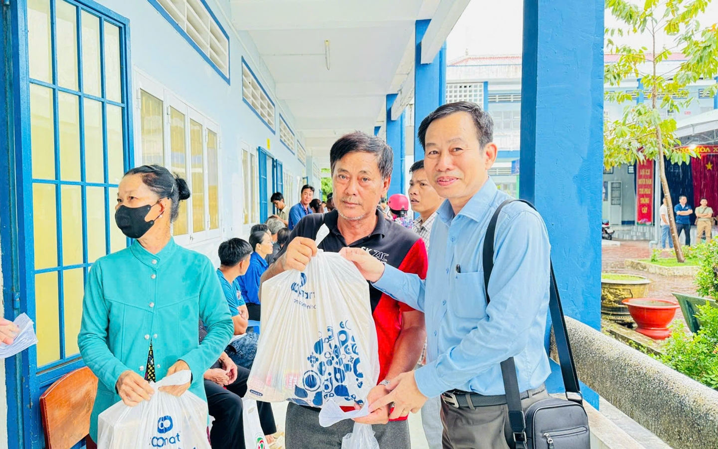 Nhiều cơ sở y tế TPHCM triển khai hoạt động tri ân dịp 27/7