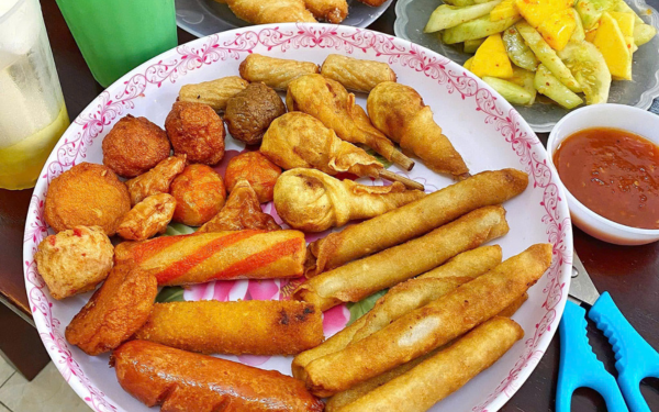 Thói quen ăn vặt nào đang âm thầm ảnh hưởng đến sức khỏe trẻ? - Ảnh 2.