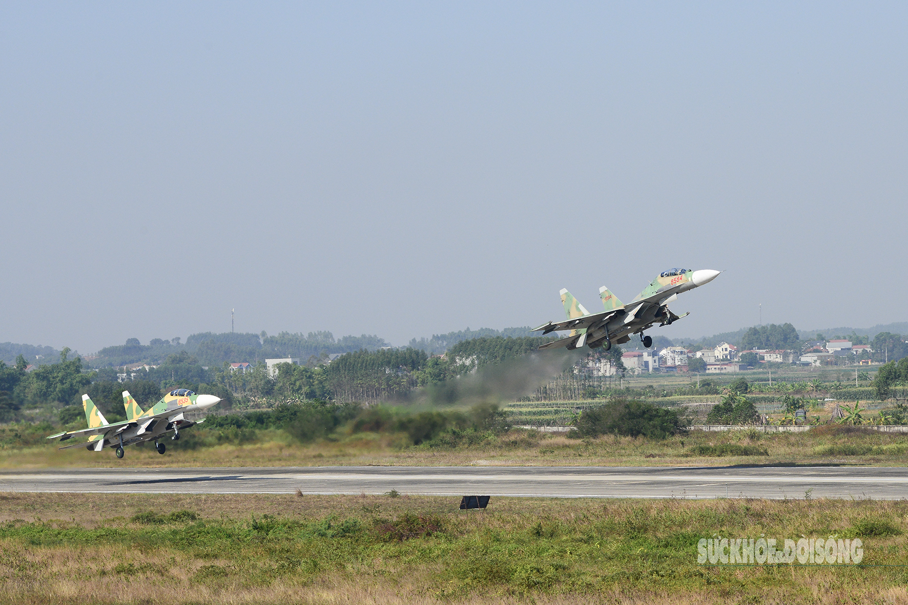 Những người 'bắt mạch' cho ‘hổ mang chúa’ Su-30MK2 - Ảnh 13.