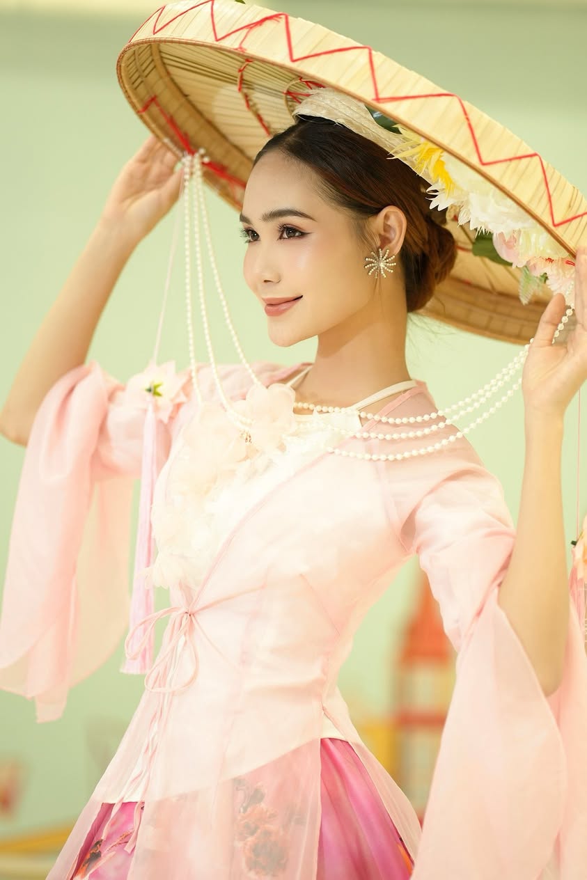 Nữ nhân viên bất động sản thu hút tại Miss Grand Vietnam 2025- Ảnh 2.