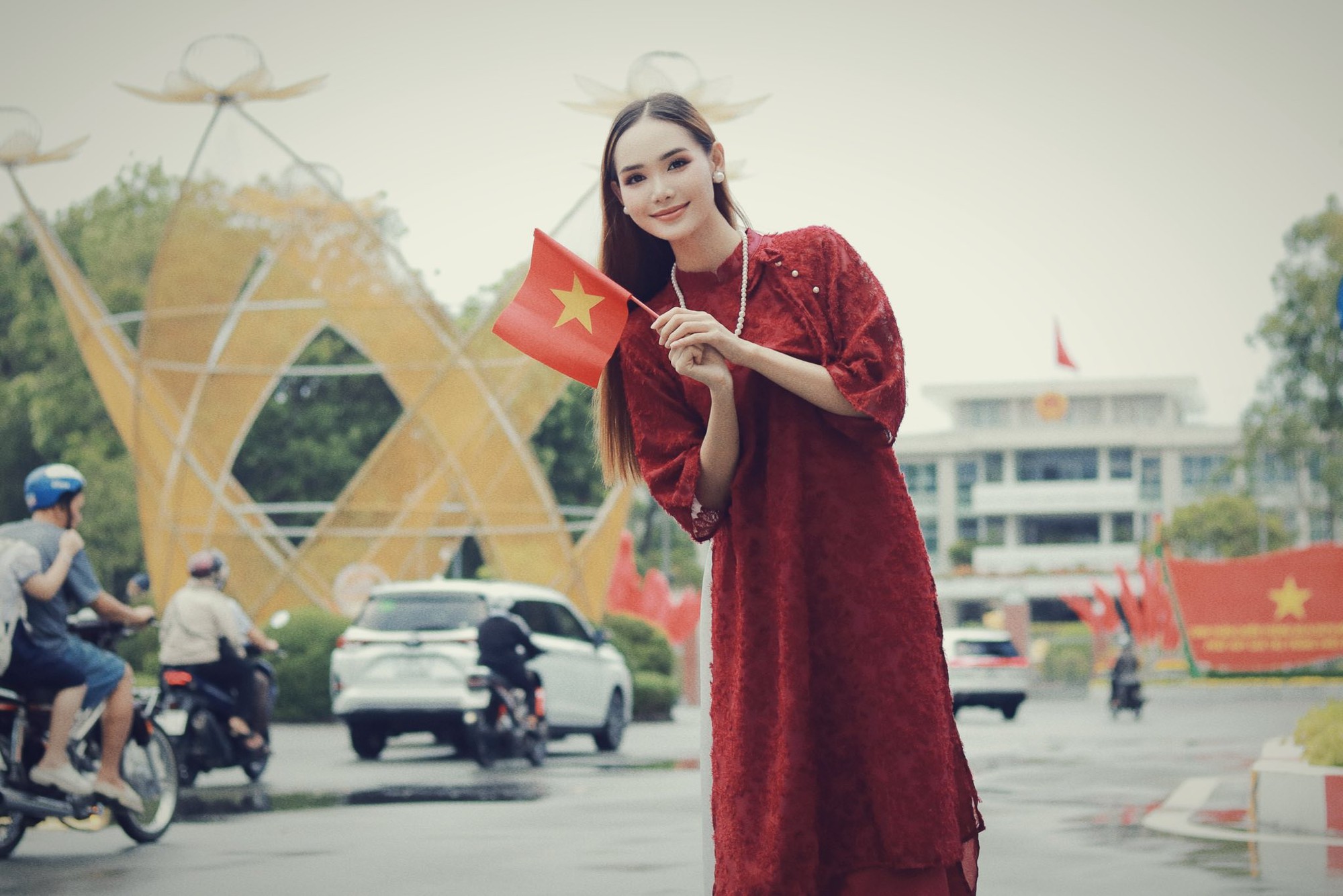 Nữ nhân viên bất động sản thu hút tại Miss Grand Vietnam 2025- Ảnh 4.