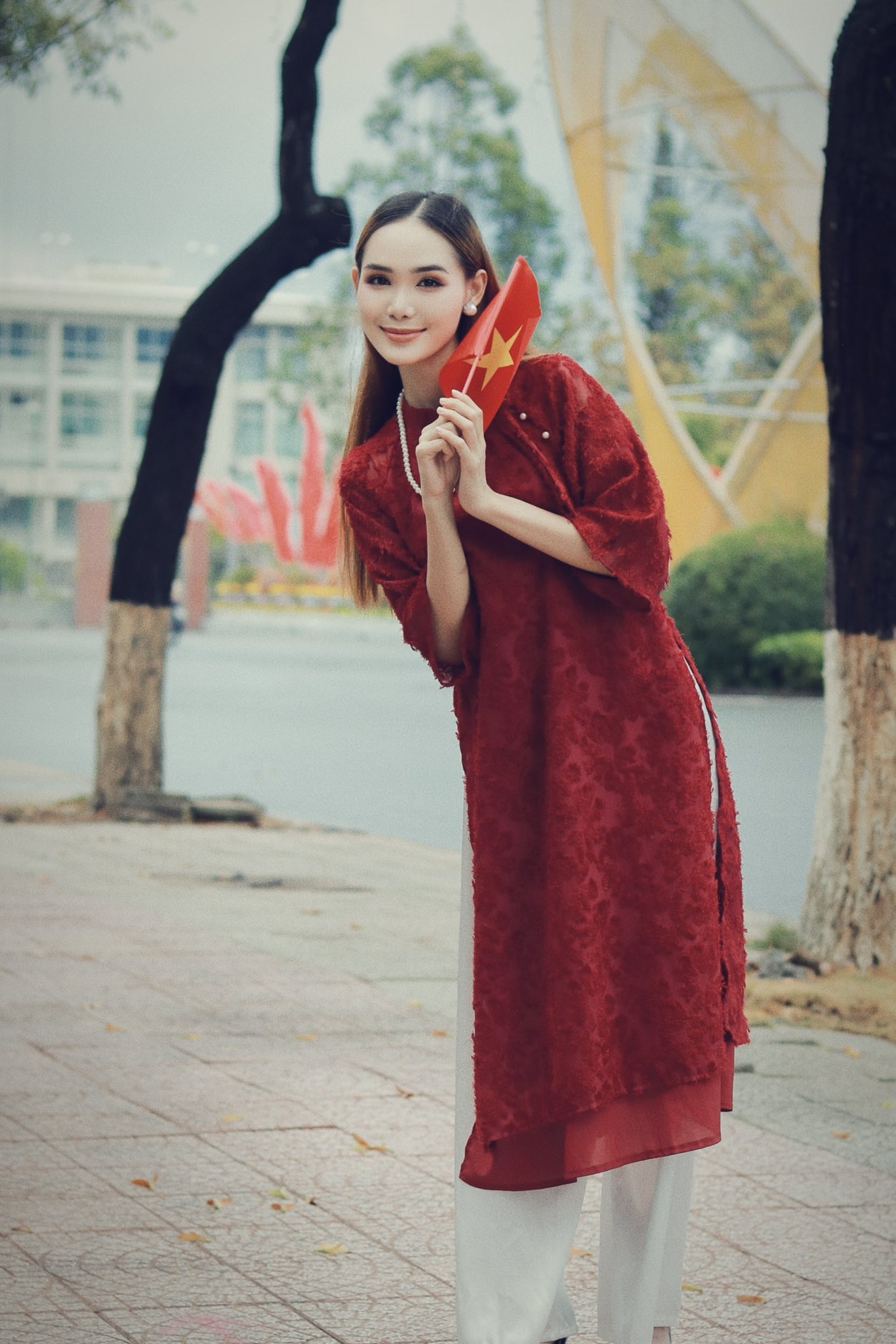 Nữ nhân viên bất động sản thu hút tại Miss Grand Vietnam 2025- Ảnh 5.