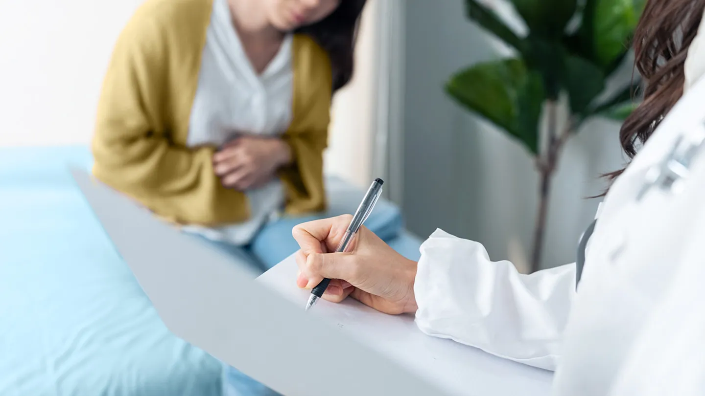 Vitamin và khoáng chất nào tốt cho người viêm loét đại tràng?- Ảnh 2.