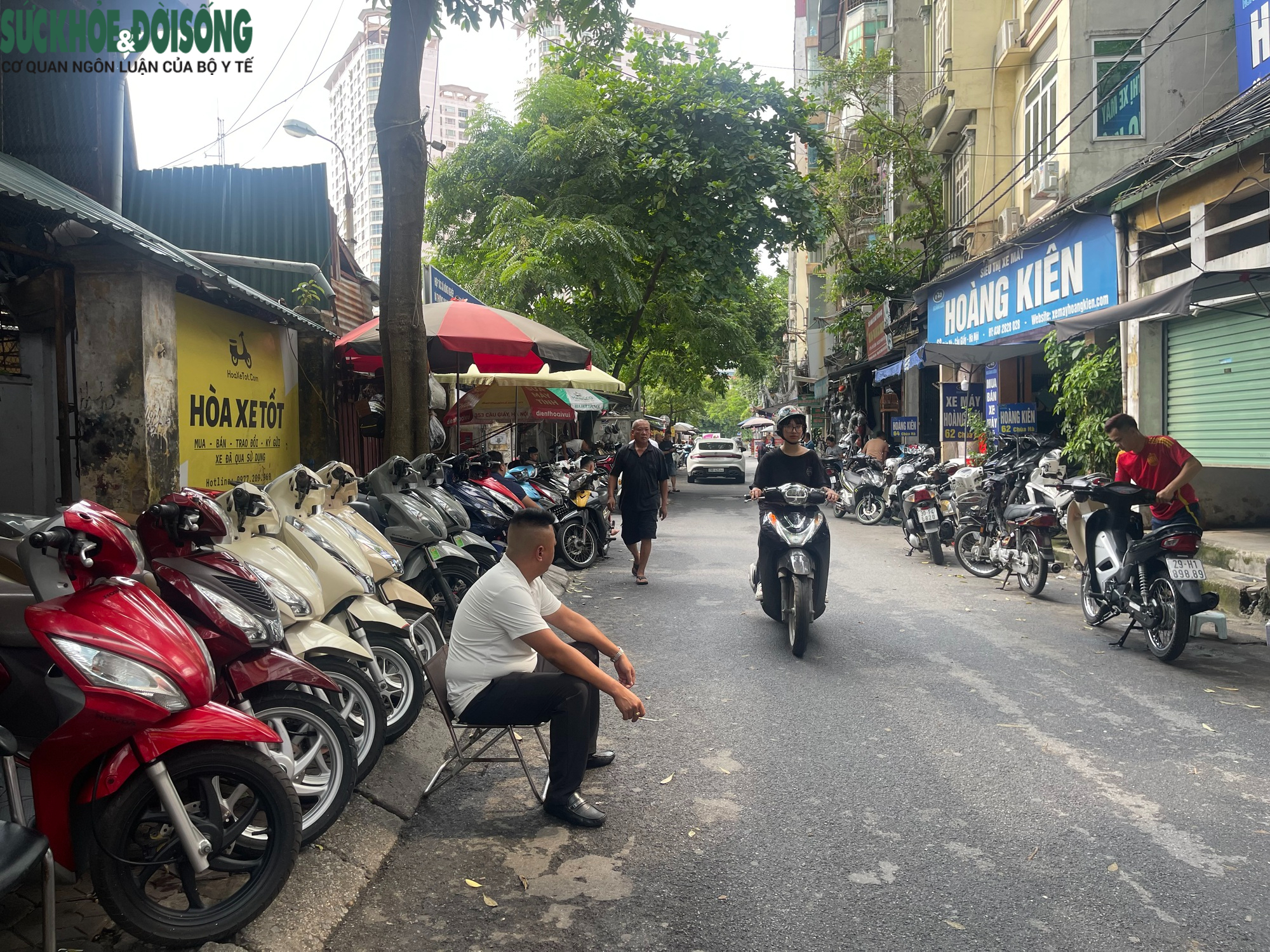 Trước lộ trình cấm xe xăng, chợ xe máy lớn nhất Hà Nội: 'Trước bán 10, giờ mất 9'- Ảnh 7. Trước lộ trình cấm xe xăng, chợ xe máy lớn nhất Hà Nội: 'Trước bán 10, giờ mất 9'- Ảnh 7.