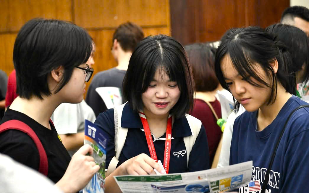 Nguyện vọng xét tuyển đại học đã chốt có nên điều chỉnh?